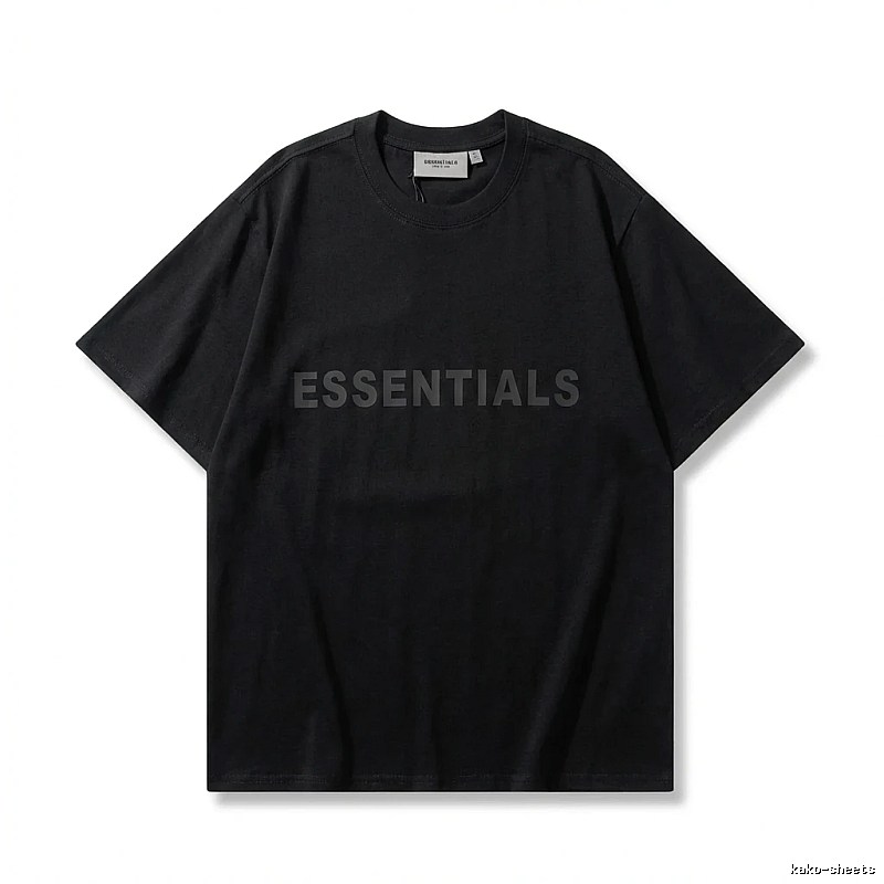 ESSENTIALS minimalist style black T-shirt
