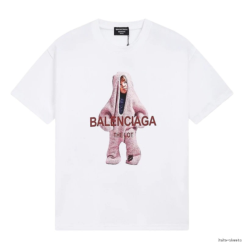 Parisian-style printed white T-shirt