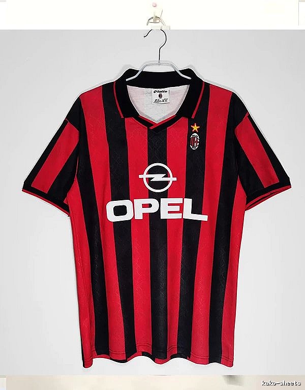 AC Milan Classic Retro soccer jersey Red Black Striped for Daily Styling