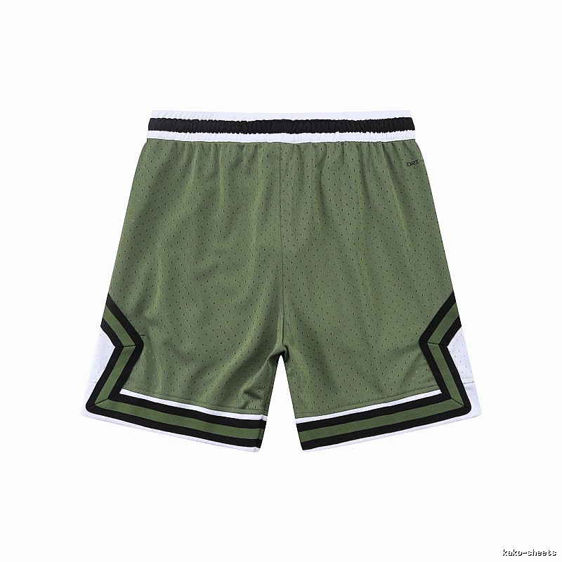 AJ sporty green shorts