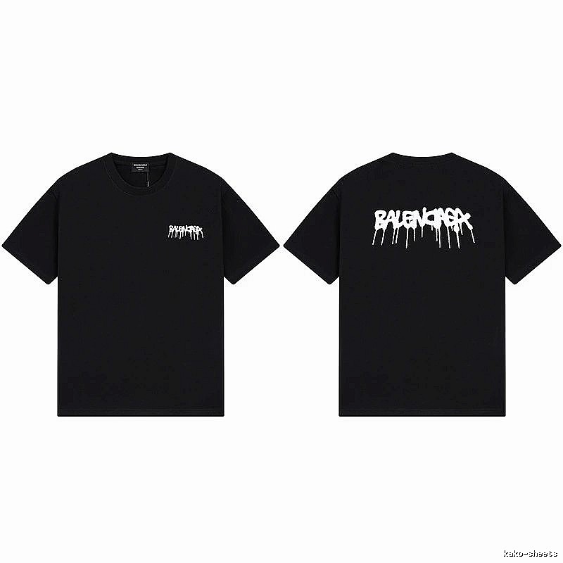 Balenciaga street-style black T-shirt