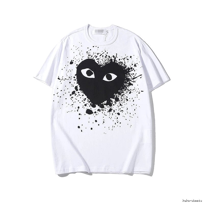 Comme des Garcons PLAY 2023-15 White Black Style 2315 Heart Logo T-Shirt Visual Accent