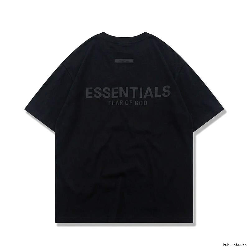 ESSENTIALS minimalist style black T-shirt