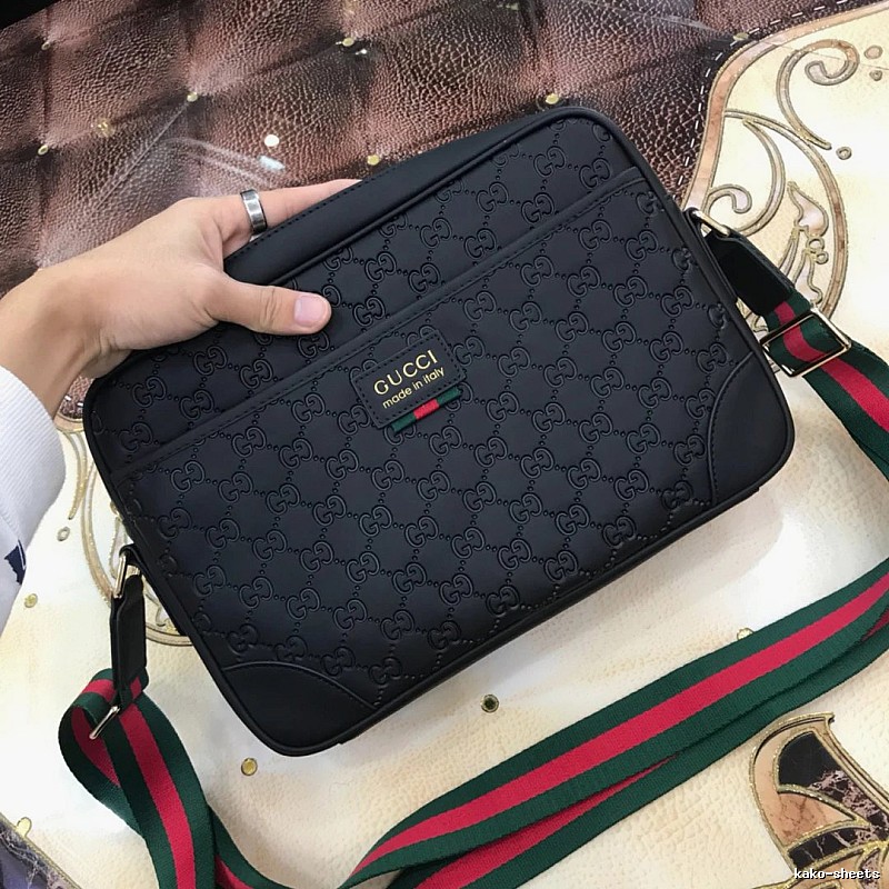 Gucci Camera Bag with Black Camera Bag Detail