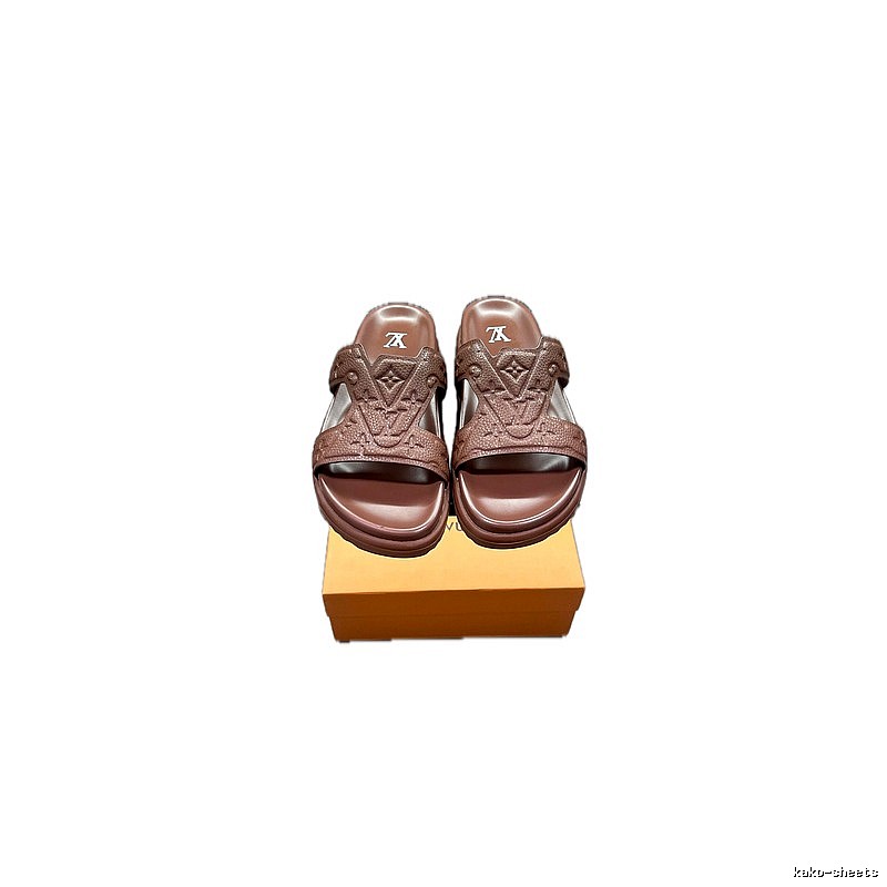 Louis Vuitton Monogram Light Luxury Style Brown Slippers