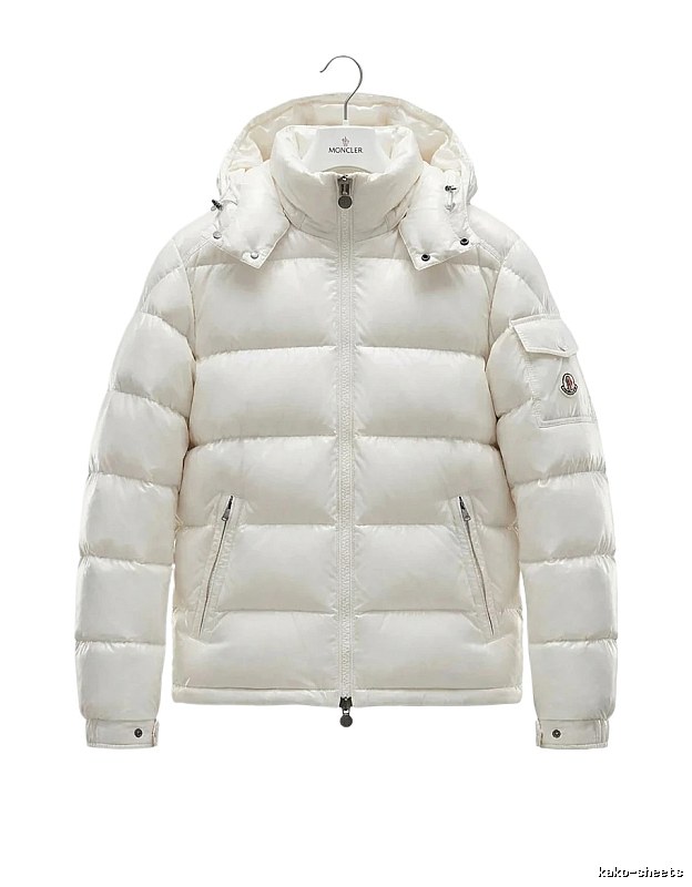 Moncler shiny and fashionable white down jacket