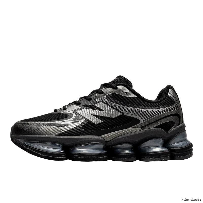 New Balance retro black and silver sports shoes