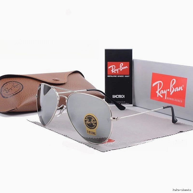 Ray-Ban Urban Aviator sunglasses Gold Tone Sunglasses with Casual Appeal
