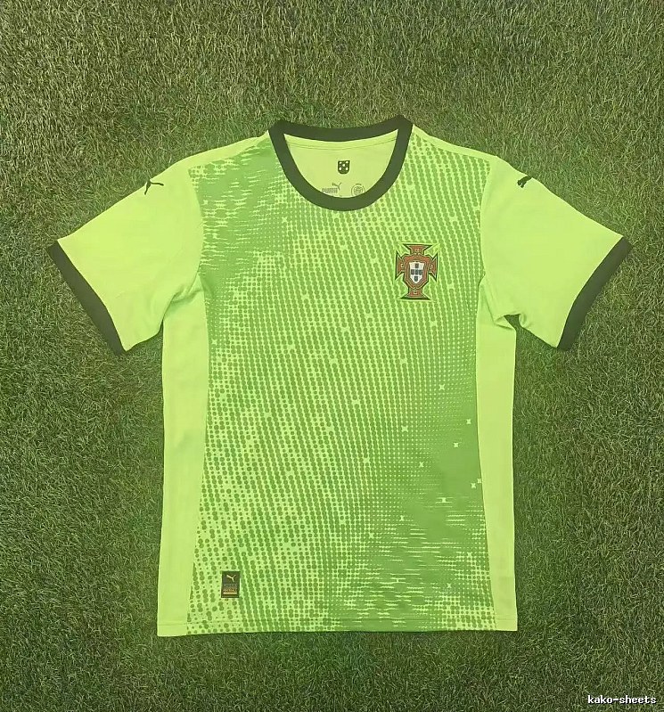 Real Madrid Weekend Home soccer jersey White Football Gold for Weekend Wear