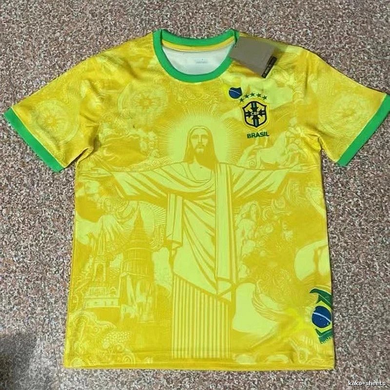 Real Madrid Yellow Dragon Soccer Jersey Commuter Look