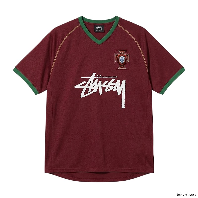 Stussy retro-style burgundy T-shirt