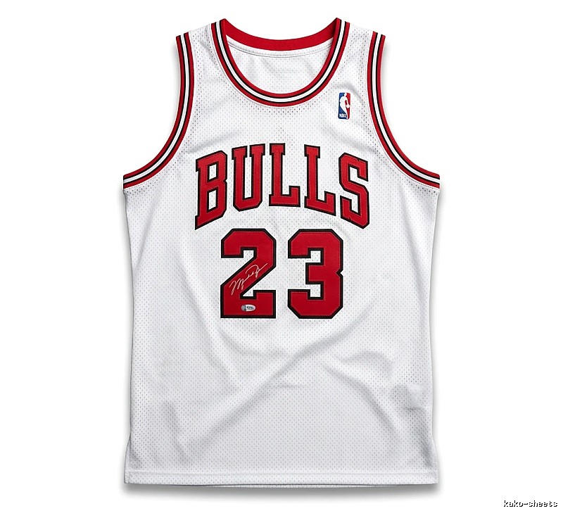 The classic white jersey of the Michael Jordan