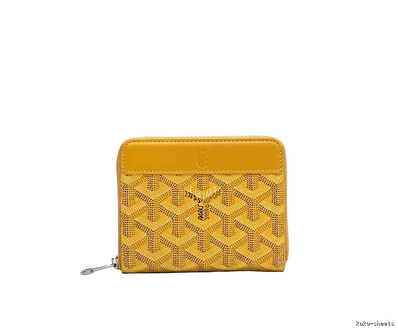 The classic yellow wallet of GOYARD