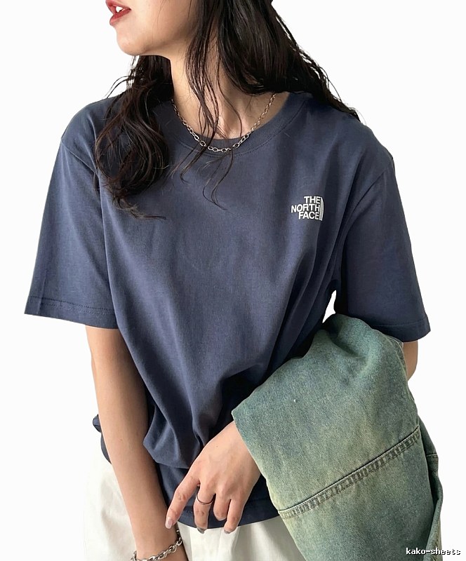 The North Face simple style navy blue T-shirt