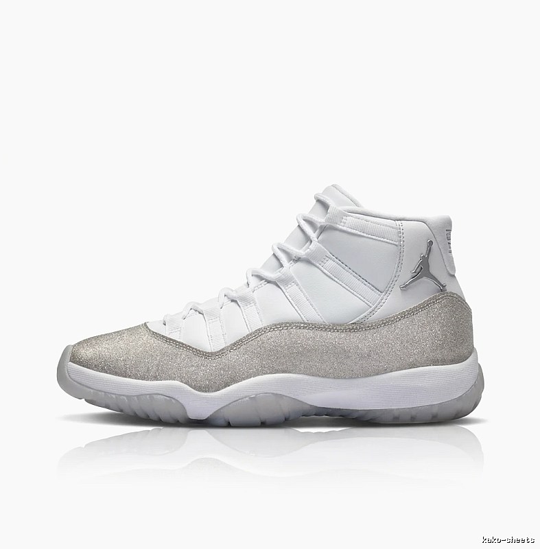 Trendy Silver and White Jordan AJ11 Sports Shoes